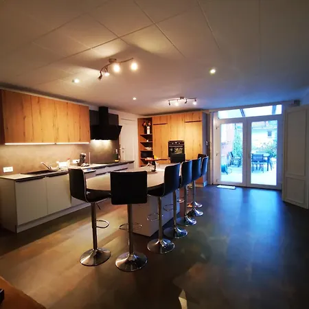 Hébergement de vacances Luxurious Holiday In With Terrace *